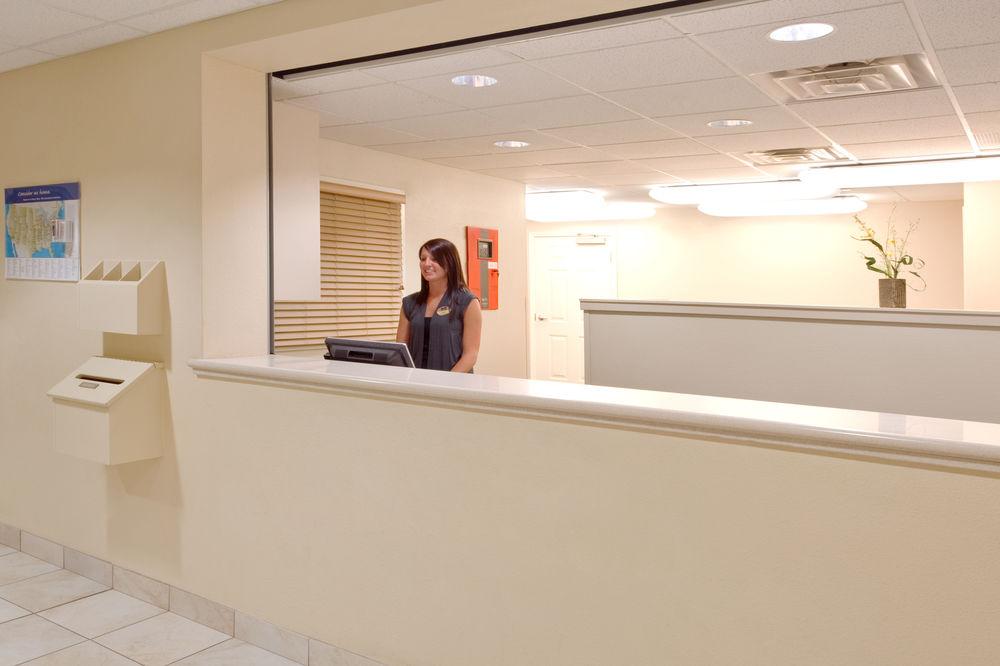 Candlewood Suites Polaris By Ihg Κολόμπο Εξωτερικό φωτογραφία